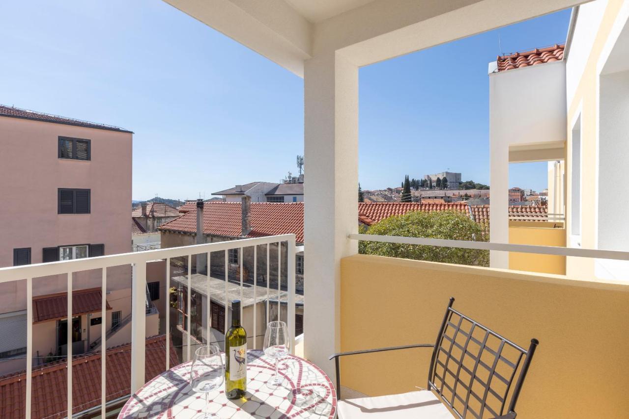 Porto Sereno Apartments شيبينيك المظهر الخارجي الصورة