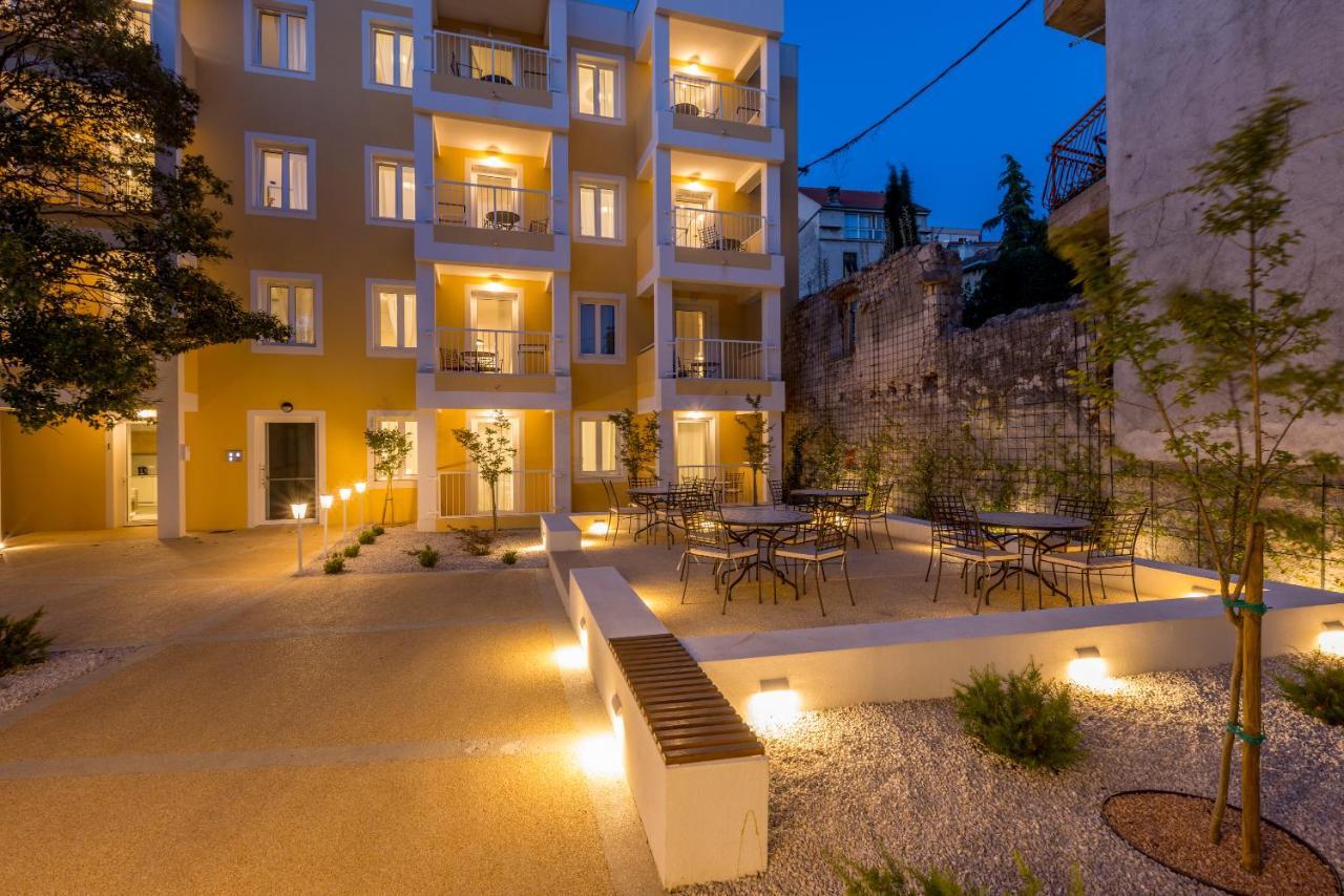 Porto Sereno Apartments شيبينيك المظهر الخارجي الصورة