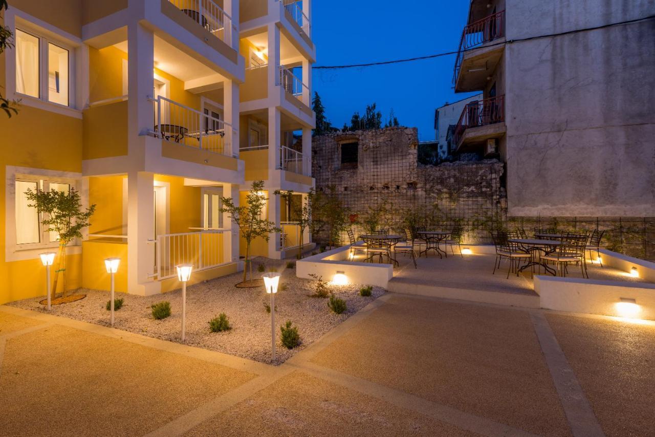 Porto Sereno Apartments شيبينيك المظهر الخارجي الصورة