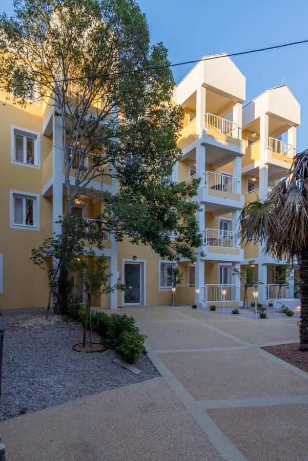 Porto Sereno Apartments شيبينيك المظهر الخارجي الصورة