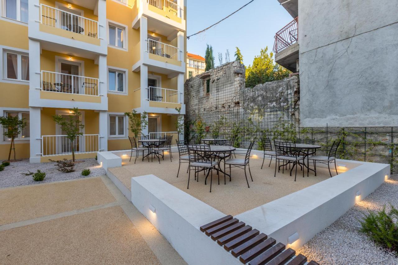 Porto Sereno Apartments شيبينيك المظهر الخارجي الصورة