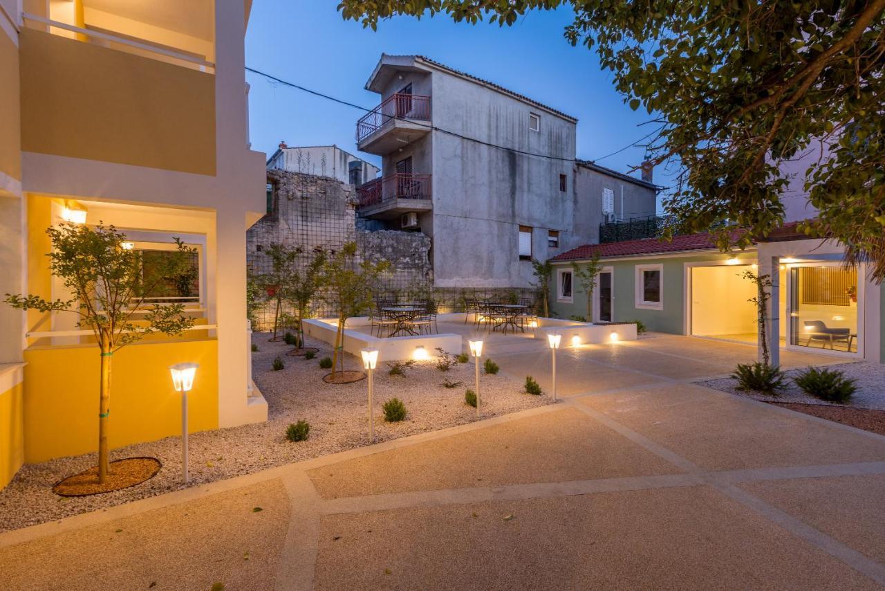 Porto Sereno Apartments شيبينيك المظهر الخارجي الصورة