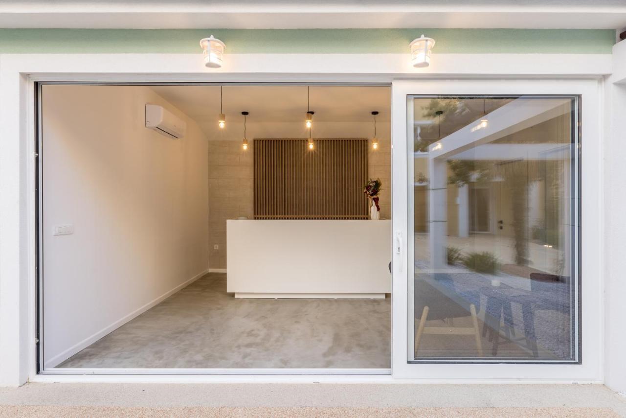 Porto Sereno Apartments شيبينيك المظهر الخارجي الصورة