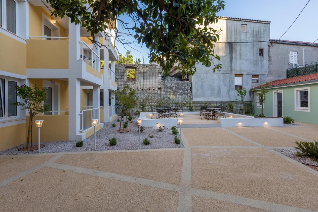 Porto Sereno Apartments شيبينيك المظهر الخارجي الصورة