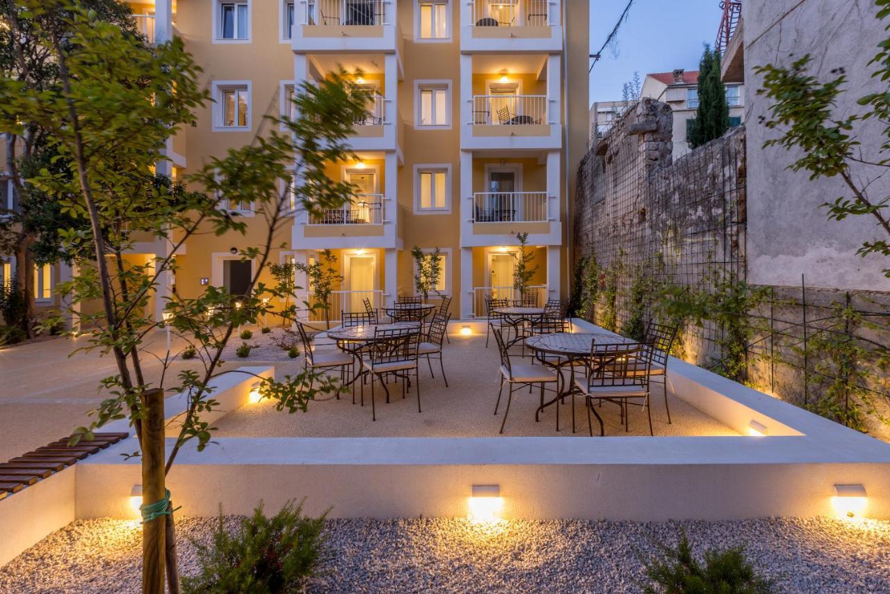 Porto Sereno Apartments شيبينيك المظهر الخارجي الصورة