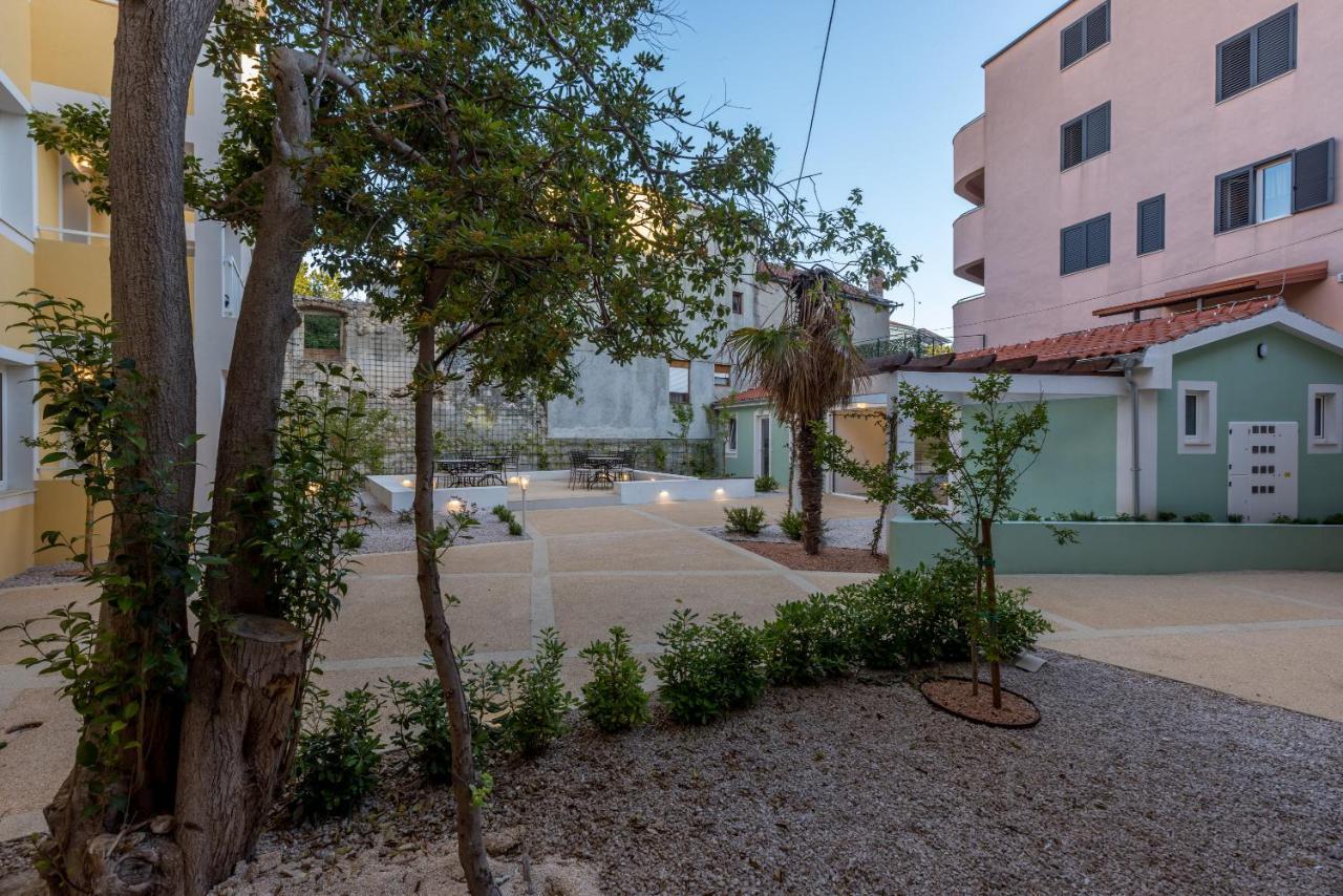 Porto Sereno Apartments شيبينيك المظهر الخارجي الصورة